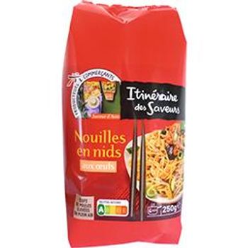 Nouilles en nids aux oeufs